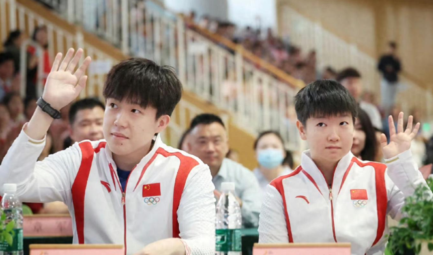 中国男队面, 比赛