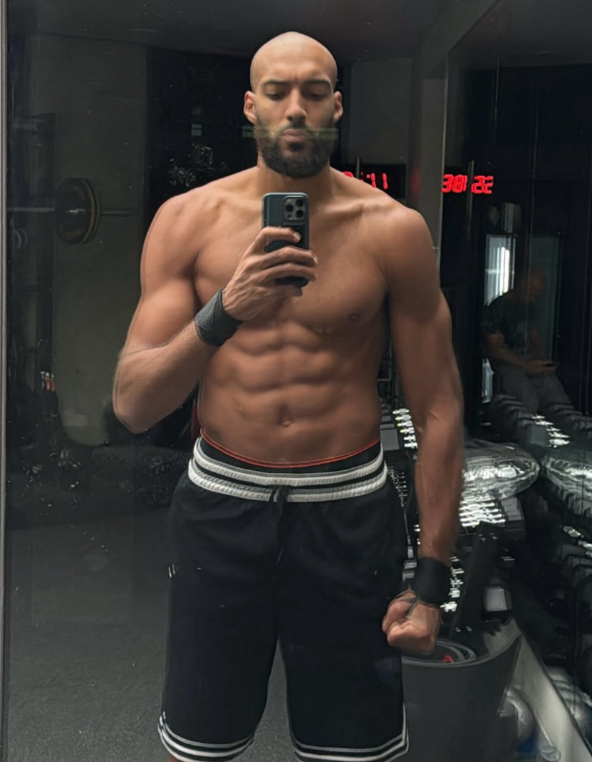 ue, 会中场均 ue, 会中场均